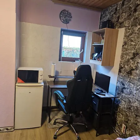 Apartment 3 Mit Eigenem Bad&eingang Nähe Barmstedt Elmshorn